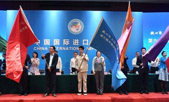 168热点-上海举行第六届中国国际进口博览会立功竞赛推进会