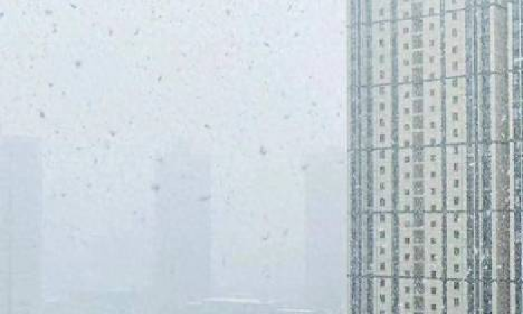 168热点-西安市清晨冬雷巨响惊醒市民 多项预警齐发生效