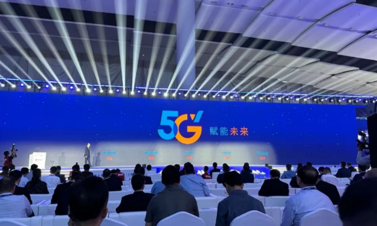 168热点-中国电信深度探讨5G焕新计划 举办成功5G新应用合作论坛