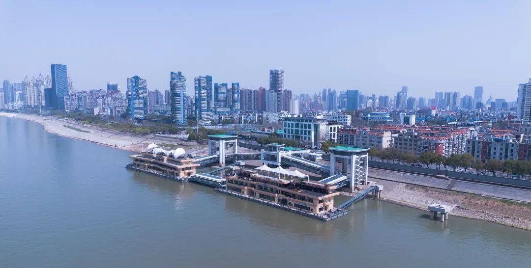 旅游:今天旅游，武汉一旅游码头试运营